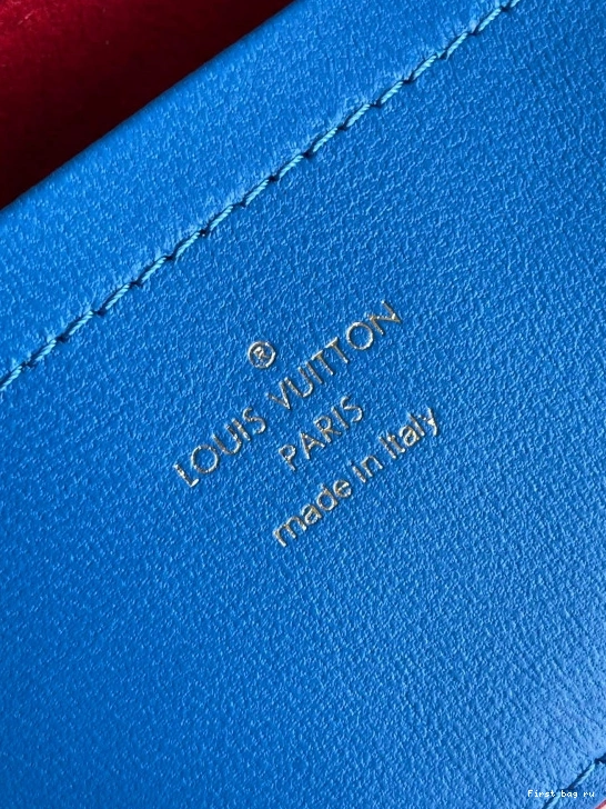 First bag ru LOUIS POCHETTE COUSSIN VUITTON 0723